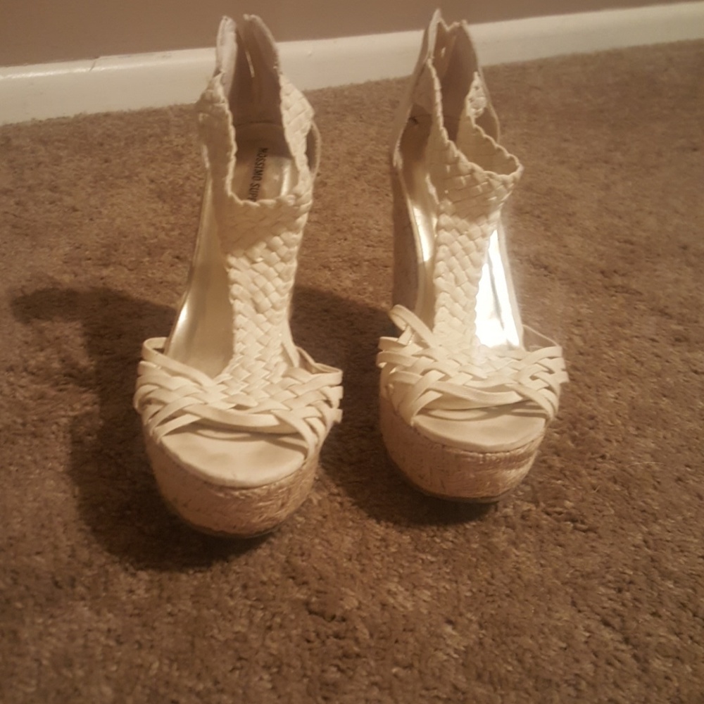 Cream wedges